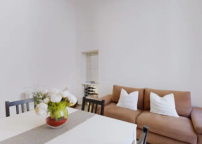 Borgovi House דירה *